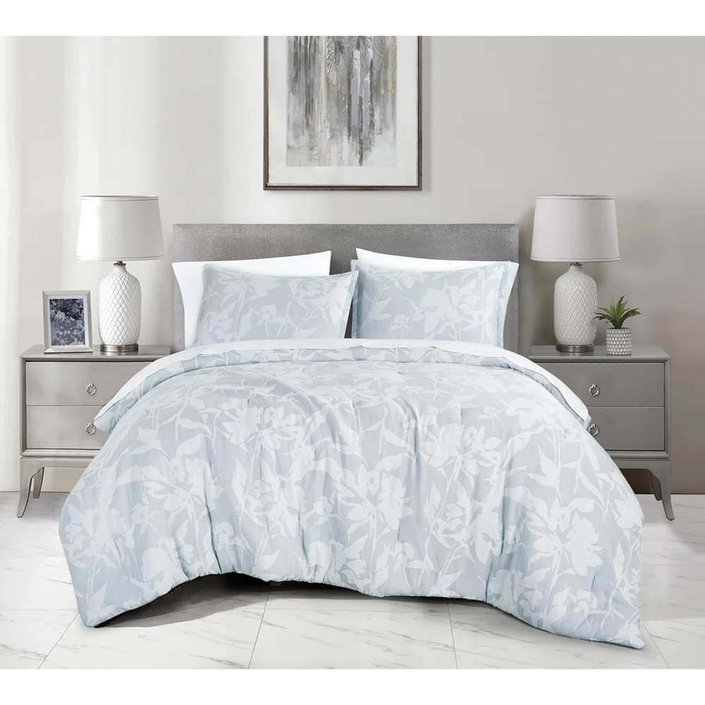 Floral Jacquard Textured Comforter Set 
Grey